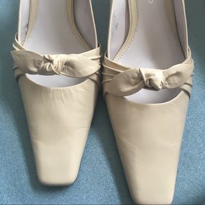 Bone color Bandolino shoe size 6.5 new